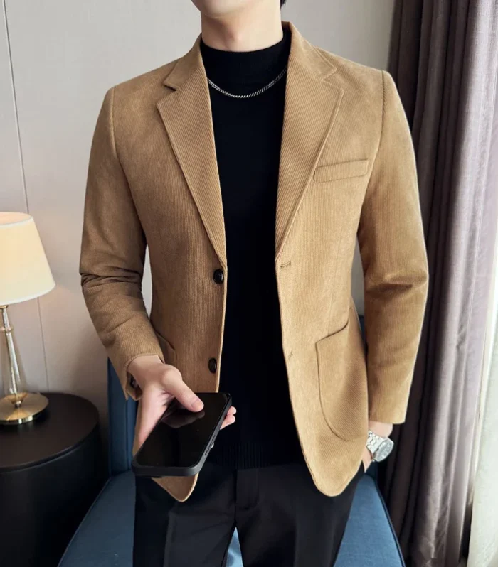 Corduroy suits are high-end, fashionable, cool and versatile. They are suitable for casual banquets, shopping, traveling, autumn