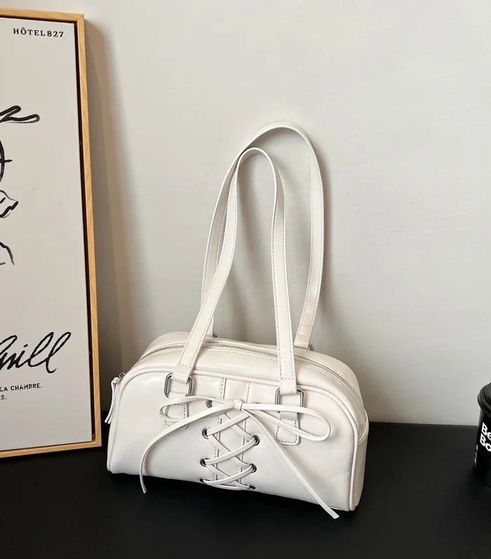 High end and large capacity bag for women 2024 new autumn and winter versatile single shoulder armpit bag, hand-held Boston bag