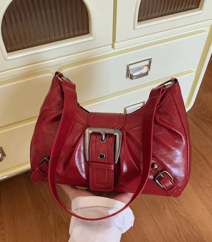 Vintage Commuter Women Shoulder Bags Y2K Cool Hot Girls Pu Leather Hobos Underarm Bag Solid Color Pleated Design Ladies Handbags